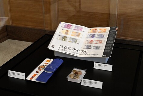 Donated by the ECB, Germany 2001-2002