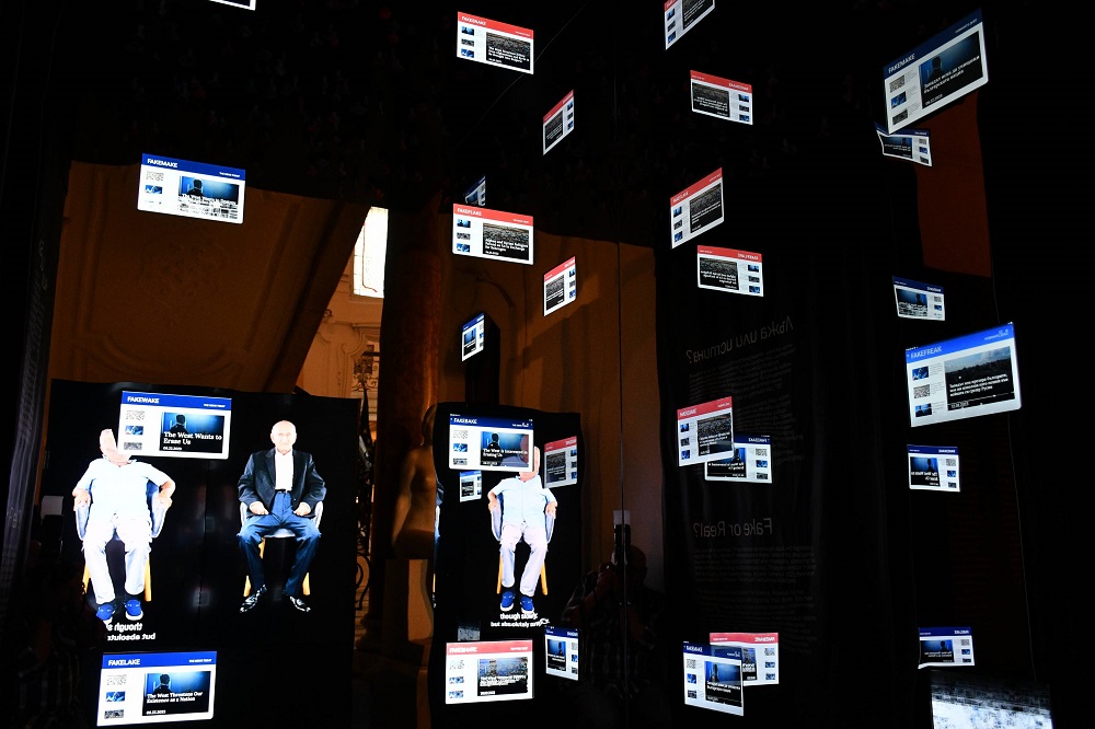 repeated visuals of news TV