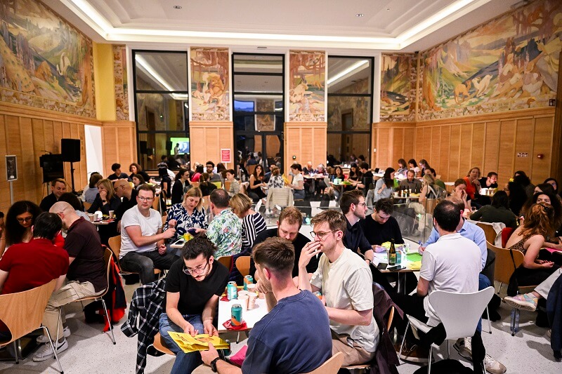 Fables Room - museum - quiz groups