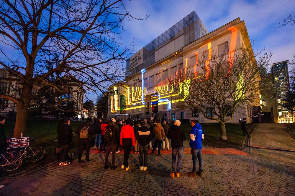 Crowd in front of House of European History