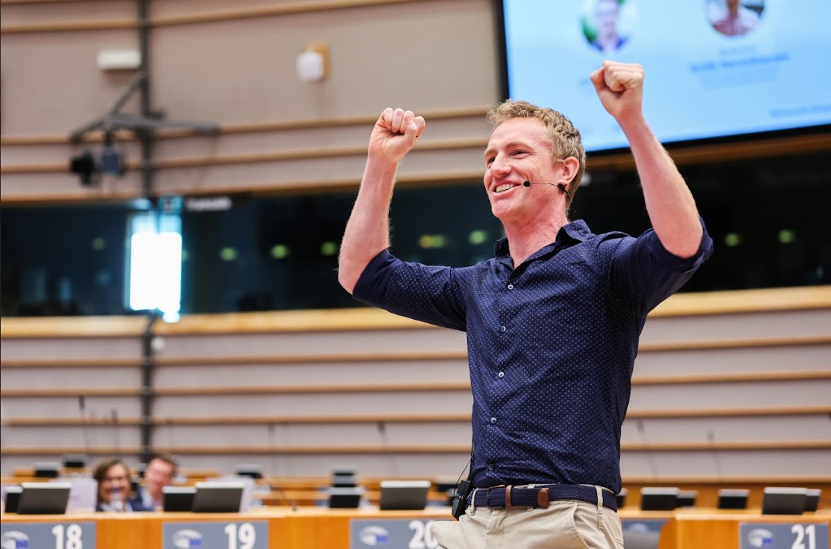 Man giving lecture in EP hemicycle