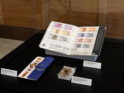 Donated by the ECB, Germany 2001-2002