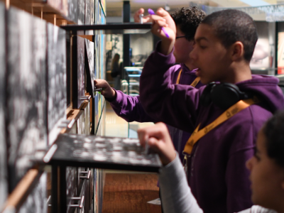 Kids in the museum during Quiz Tour